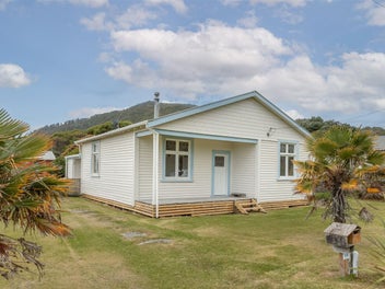 Corner Charm with Gardens & Views