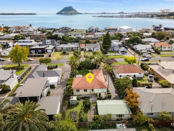 Private Oasis Near Waterfront