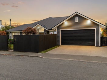 Ultimate Merivale Family Living