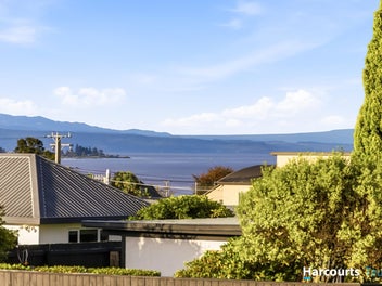 C E N T R A L - H O S T