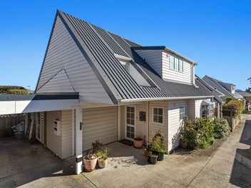 Colonial Charm Meets Modern Comfort