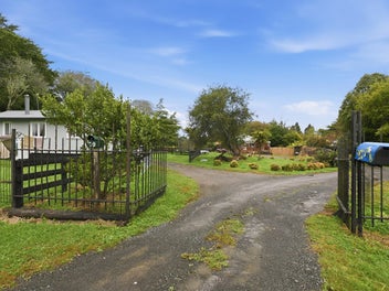 Image 1 of 32