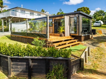Tiny Home Life - Be Quick Before it's Gone