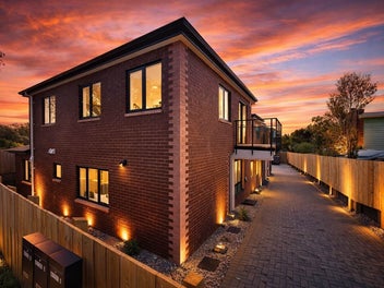 5 x 3 & 4 bedroom stand-alone homes!