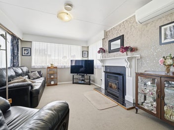 Location, Comfort & Opportunity on Jameson