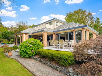 Garden by the Sea – Mahurangi