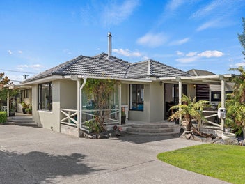 Smart. Solid. Stunning + it's close to the beach!