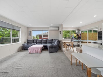 Comfort & Convenience on 600sqm Freehold Land