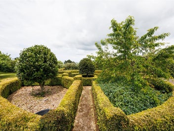 TEAM LEWIS - TE POHUI HOMESTEAD & 5.0966 HA