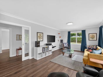 Elegant Living on Lucerne