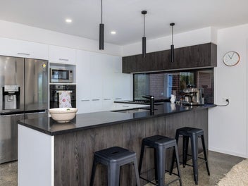 Immaculate country home - must be sold!