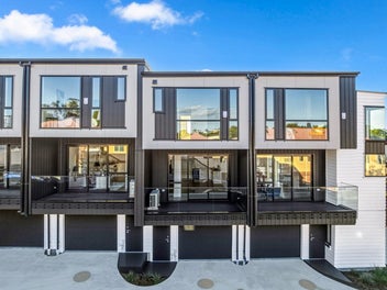 New Freehold Homes in Oteha - 17B & 17E