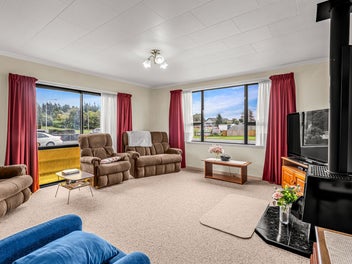 Tidy, Sunny, and Perfectly Positioned in Rakaia