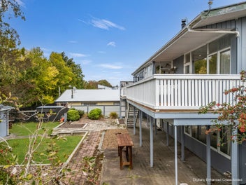 Space, Scale & Serious Potential – 6 Bedrooms!