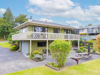 Golf Course Boundary - Space & Comfort