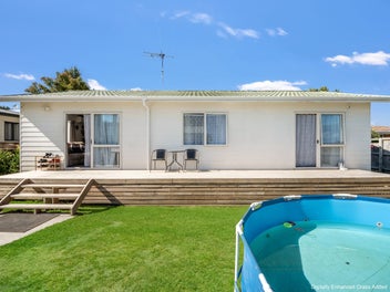 Make Your Move in Hamilton East