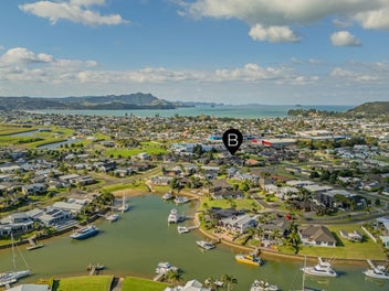 IDEAL SUNNY MODERN WALKING DOUBLE-GLAZED BRICK