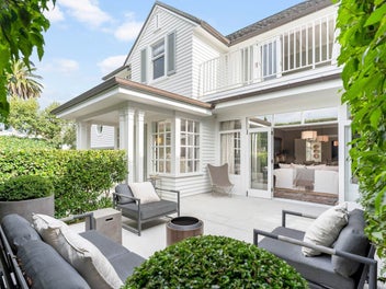 Prestigious Parnell Address - Private & Timeless