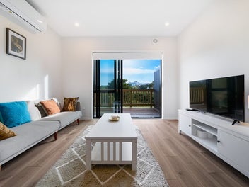 Affordable Modernity You Can't Miss on the Coast!