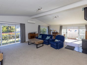 Family Friendly – Location, Space & Room to Play