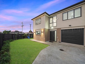 Corner-site, Cozy and Comfortable living