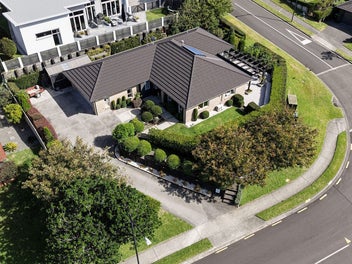 Effortless Living In Prime Bethlehem Location!