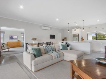 Premium Coastal Living with Boat Parking