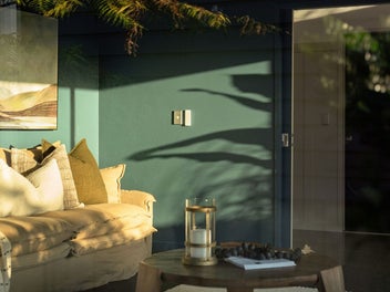 Contemporary Lakes Living