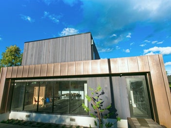 Prestigious Propertunity!