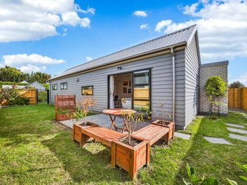 Single-Level Smash Hit