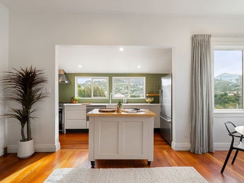 Sun, Style & a Garden You'll Love