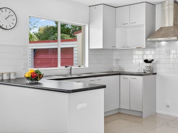 PRIME OPPORTUNITY WITH MOTIVATED VENDOR