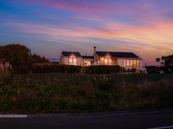 Elevated Views and Effortless Coastal Living!