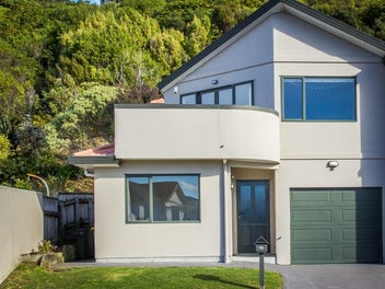 FIRST HOME/INVESTMENT OR A LOCK UP AND LEAVE