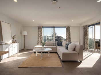 Sea Views, Sun and a Clear Instruction to Sell