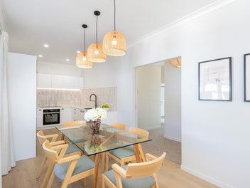 Stylish Renovation on the Flat in Miramar