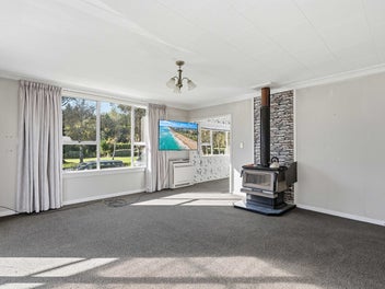 Queens Park at Your Doorstep!