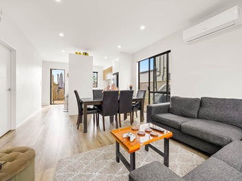 Modern Family Living – Must Be Sold