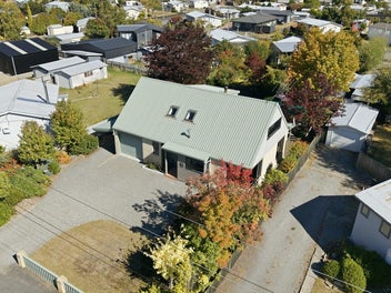 Spacious 4-Bedroom Home Close to Town