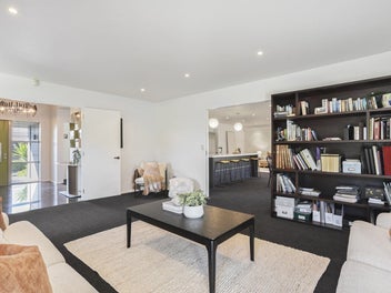 * UNDER OFFER * You Will Be Impressed - Viewing Is