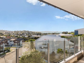 THE BEST IN THE BLOCK & SERIOUSLY FOR SALE!