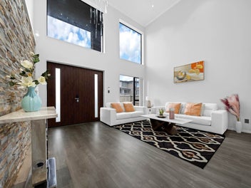 MASTER BUILDER LUXURY HOME!
