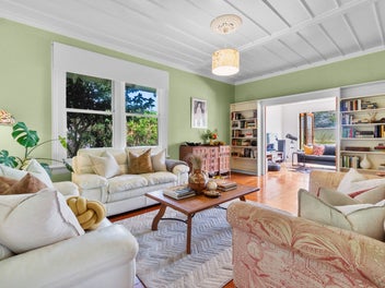 SEABREEZE AT CHELTENHAM