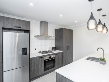 Near-New in Hapori Park – Lifestyle & Location