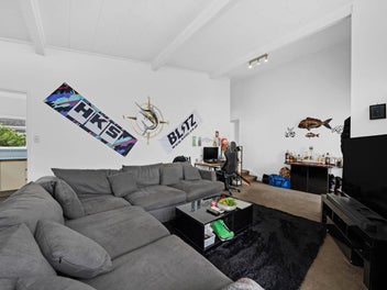 Do-Up or Develop in Prime Bucklands Beach!