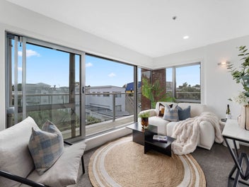 Stylish Living in St Lukes