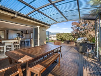 Stunning Entertainers Dream