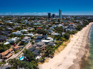 Large Scale Beachfront - Private Boat Storage