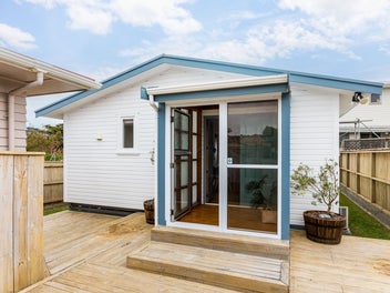 Easy Living in the Heart of the Bay