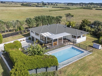 COASTAL LIFESTYLE LIKE NO OTHER